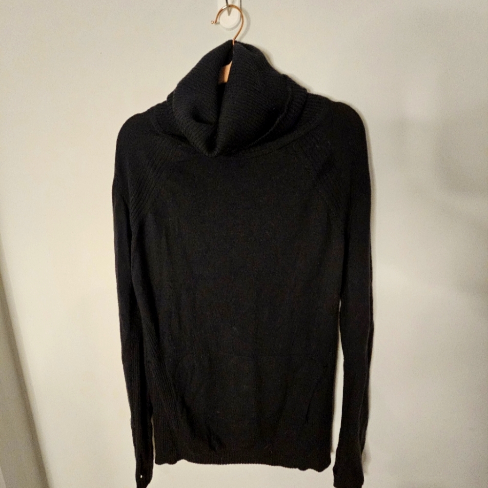 Lululemon knit sweater